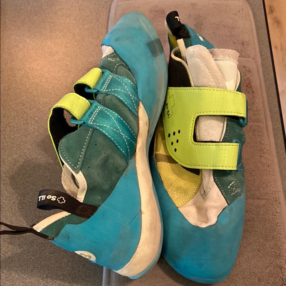 Mens Climbing Shoes - Blue and Green with Velcro by So iLL